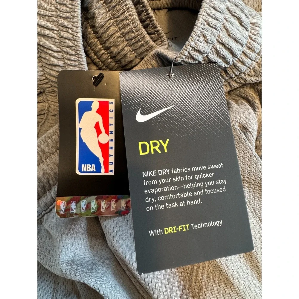 Nike NBA Chicago Bulls Player Issue Gray Practice Shorts Men's M-Tall AV1800-002